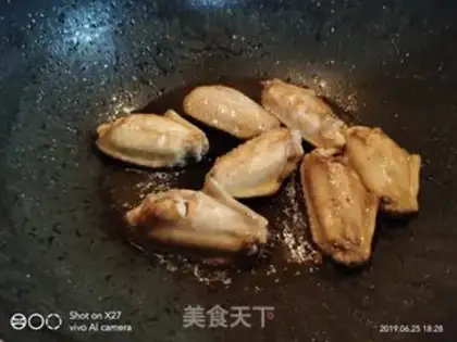 Make Sweet chicken with a sour wing step 2