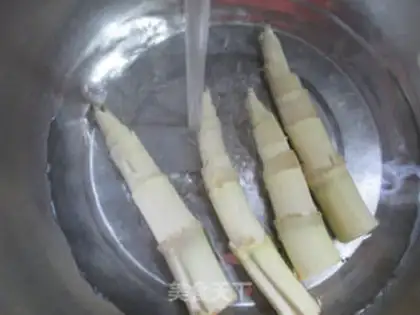 Make Whip chop soup step 1