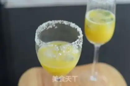 Make Peach and iced cocktails step 3