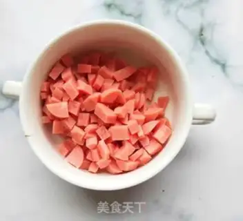 Make Onion ham roasted dumpling skin step 1