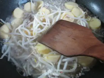 Make The green bean sprouts of meat step 7