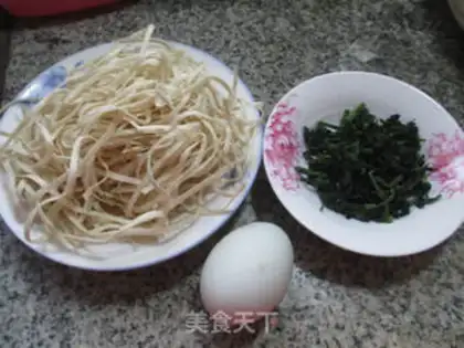 Make Duck omelet cranberry noodles step 0