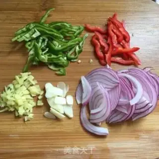 Make Snips on the side step 1