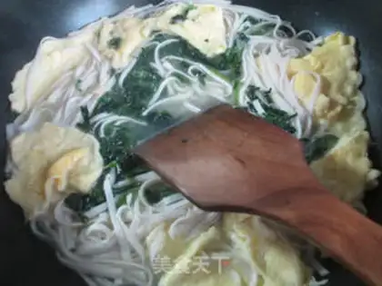 Make Duck omelet cranberry noodles step 5