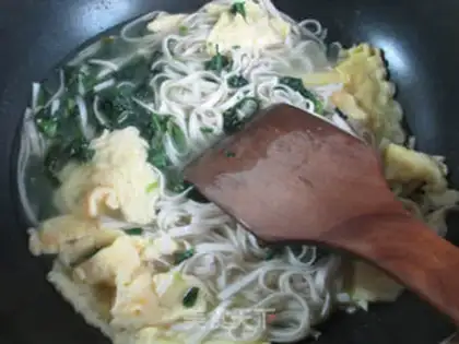 Make Duck omelet cranberry noodles step 8