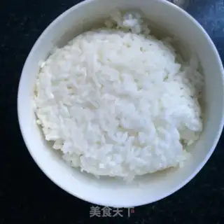 Make Carrot sausage fried rice step 0