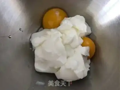 Make Yogurt cake step 2