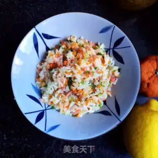 Make Carrot sausage fried rice step 7