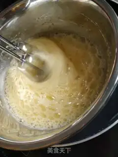 Make Spongebee Cake Cup step 1