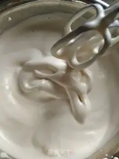 Make Spongebee Cake Cup step 2