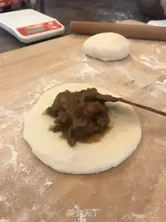 Make Seafood curry bread step 8