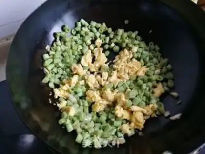Make Scrambled eggs step 6