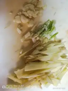 Make A green salsa fin step 0
