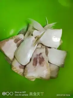 Make A green salsa fin step 1