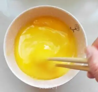 Make Three fresh dumplings step 2