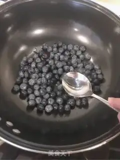 Make Blueberry sauce step 3