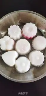 Make Coconut flamingo jelly step 10