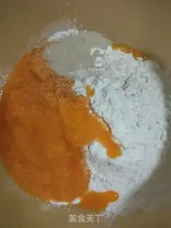 Make Pumpkin juice roll step 3