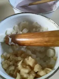 Make An apple roll step 4