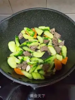 Make cucumber beef step 4