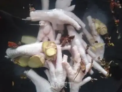 Make Spicy chicken claws step 2