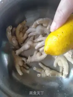 Make Spicy chicken claws step 8