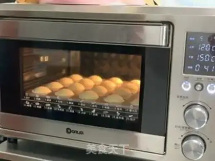 Make Mini cream cake step 15