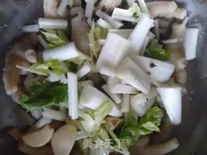 Make Spicy chicken claws step 9