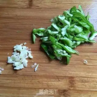 Make Pepper soybeans step 1