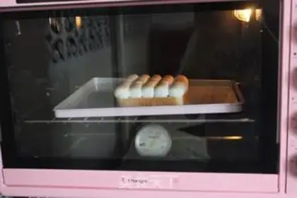 Make Cotton candy toast step 4
