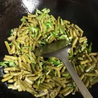 Make Pepper soybeans step 4