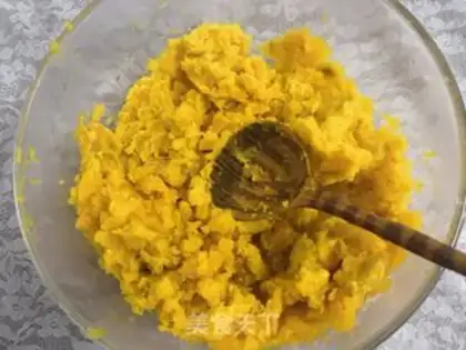 Make Sour milk pumpkin mud step 7