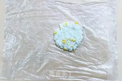 Make Salted yolk pine pine rice step 0