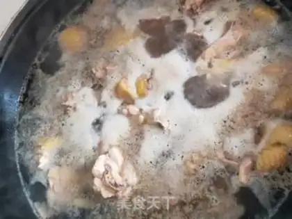 Make Potato pepper chicken step 1