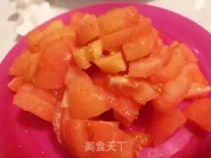 Make Tomato fried eggs step 2