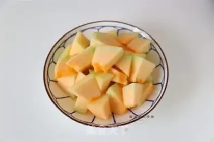 Make A melon ice cream step 1