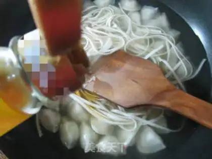 Make Noodle fantasies step 5