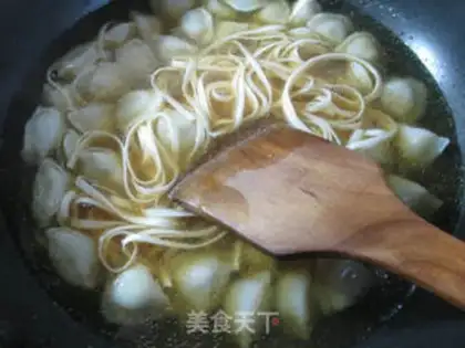 Make Noodle fantasies step 6