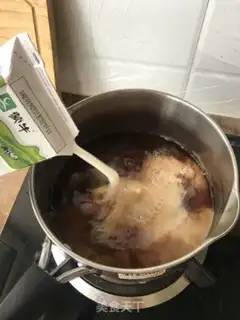 Make Caramel milk tea step 3