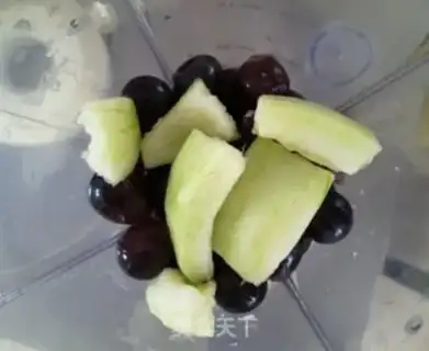 Make Grape cucumber step 1