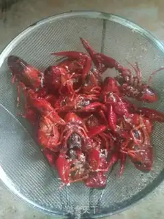 Make Raw lobster step 7