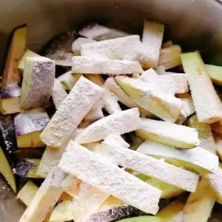 Make Pill pepper and eggplant step 2