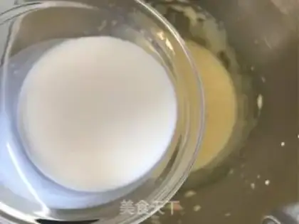 Make Strawberry mango hugs step 3