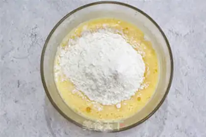 Make Salt cream cake rolls step 2