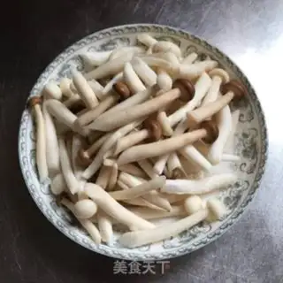 Make Frozen fungus soup step 0