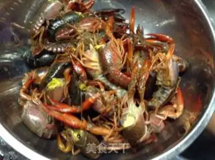 Make Spicy lobster step 0