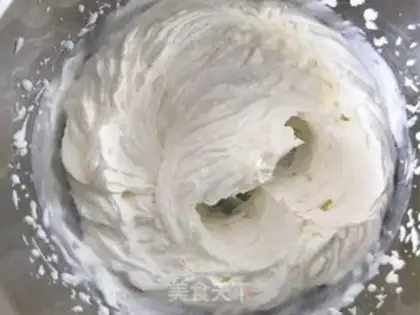 Make Strawberry mango hugs step 12