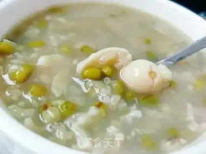 Make Lily Lotus green bean congee step 6
