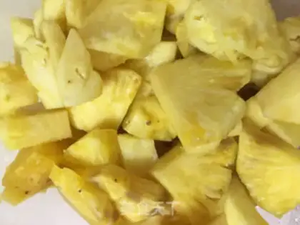 Make Pineapple yogurt step 1