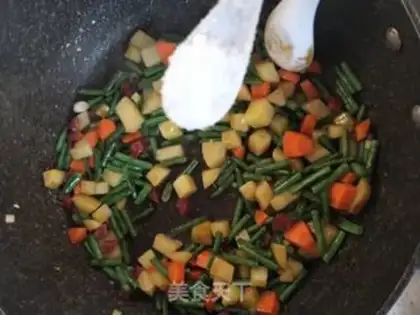 Make Potato salami gravy step 5
